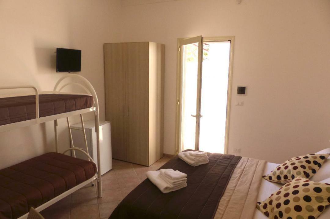 Almare B&B San Pietro in Bevagna Bagian luar foto